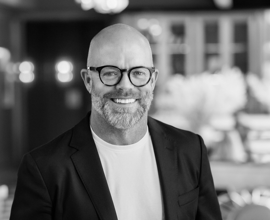 headshot of mike leipart co-founder of redeavor group